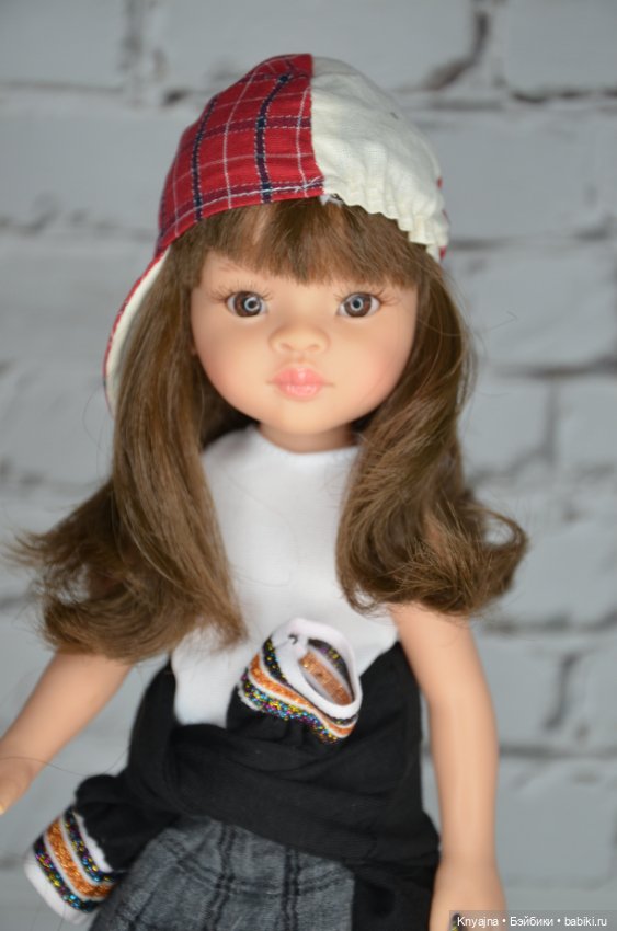 Разные аутфиты Паола Рейна - как смотрятся на других куколках