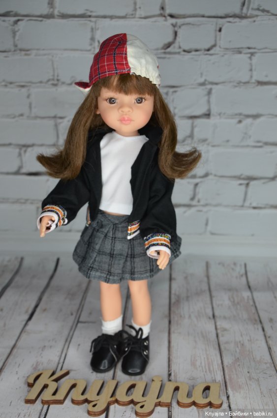 Разные аутфиты Паола Рейна - как смотрятся на других куколках