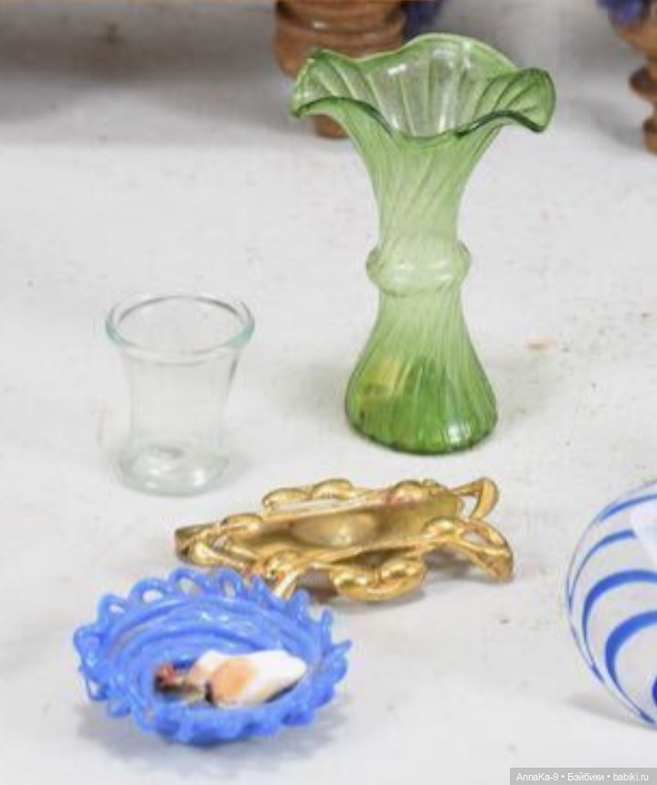 Фотоподборка антикварного стекла с аукционов