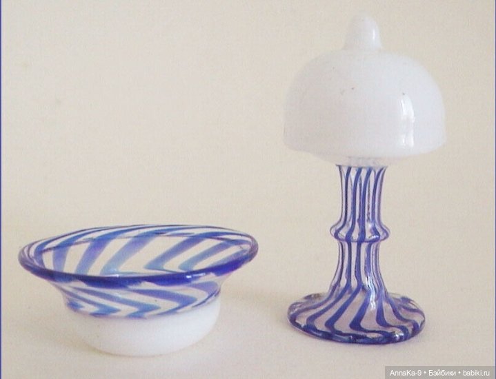 Фотоподборка антикварного стекла с аукционов