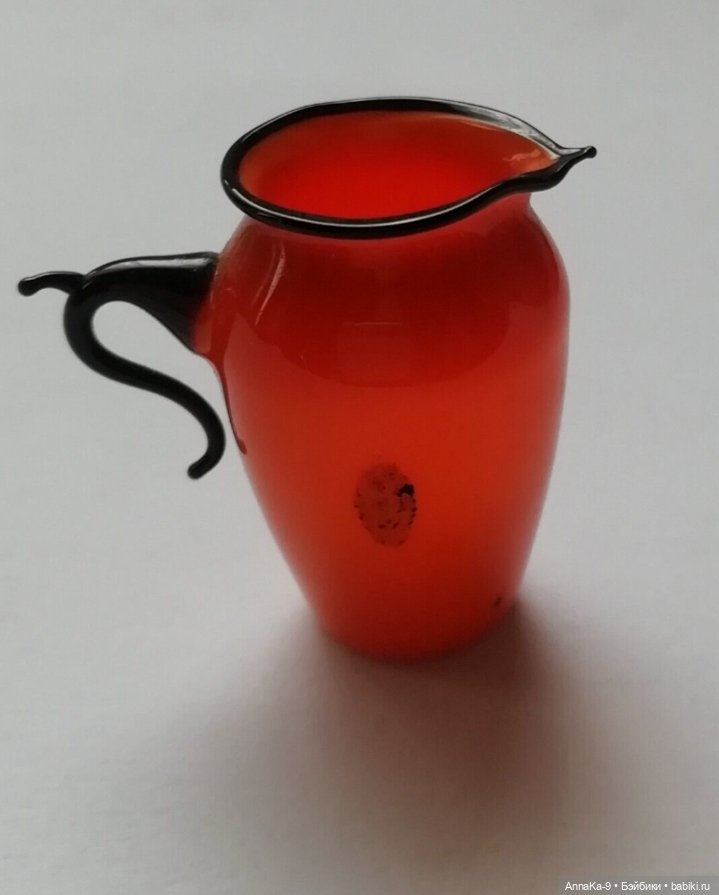 Фотоподборка антикварного стекла с аукционов