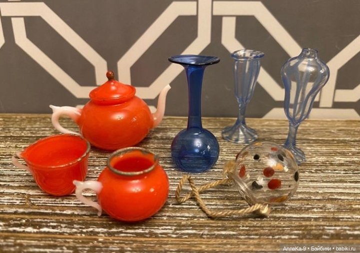Фотоподборка антикварного стекла с аукционов
