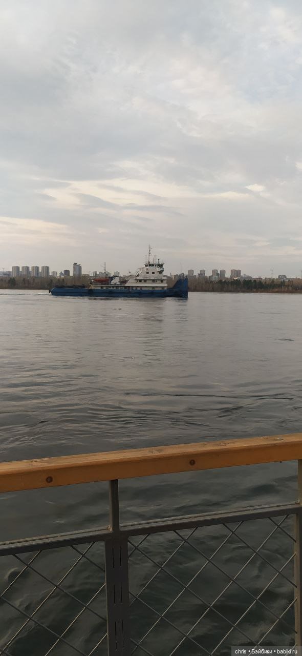 Коралин и прогулка по набережной (Coraline action figure) (фото 8)