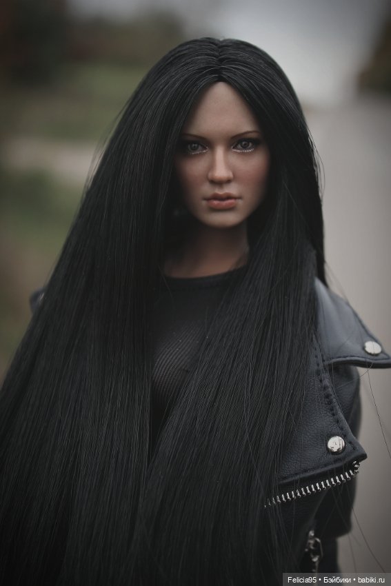 Эмили Браунинг или я вспомнила что у меня живут экшен