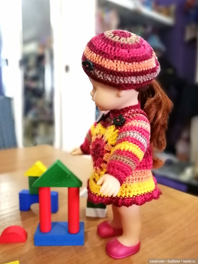 Новые вязаные наряды для куколок