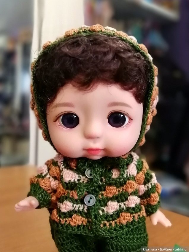 Новые вязаные наряды для куколок