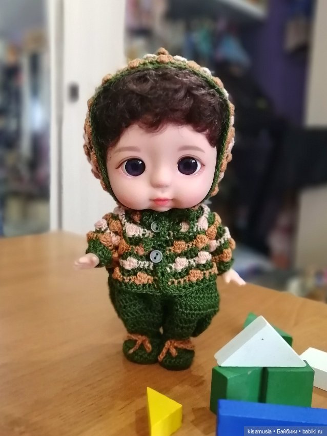 Новые вязаные наряды для куколок