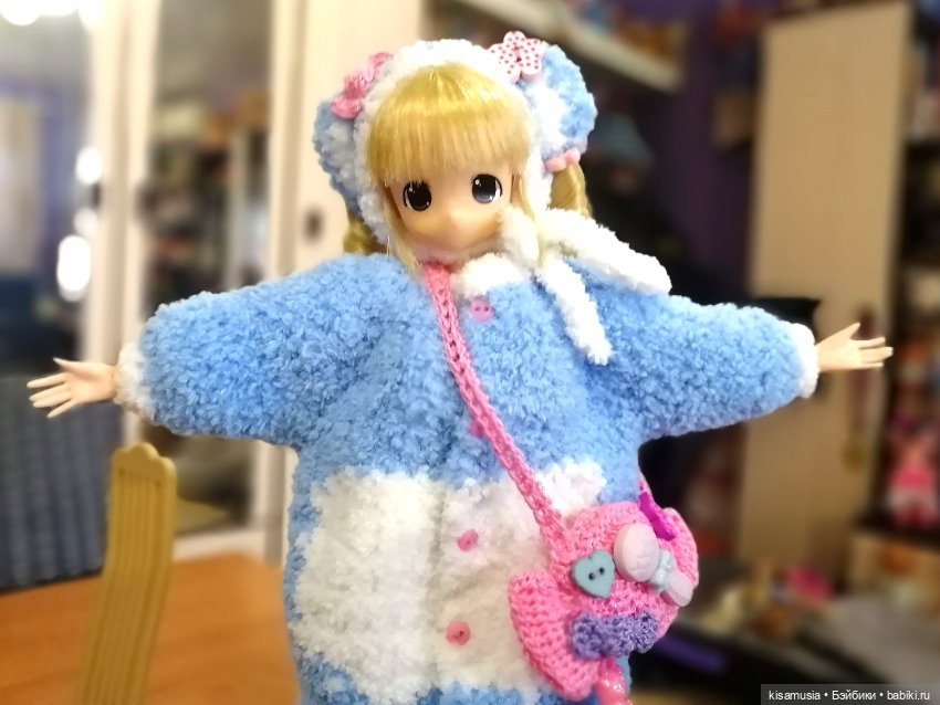 Новые вязаные наряды для куколок