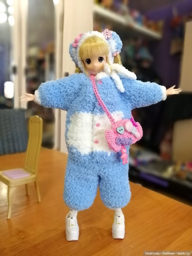 Новые вязаные наряды для куколок