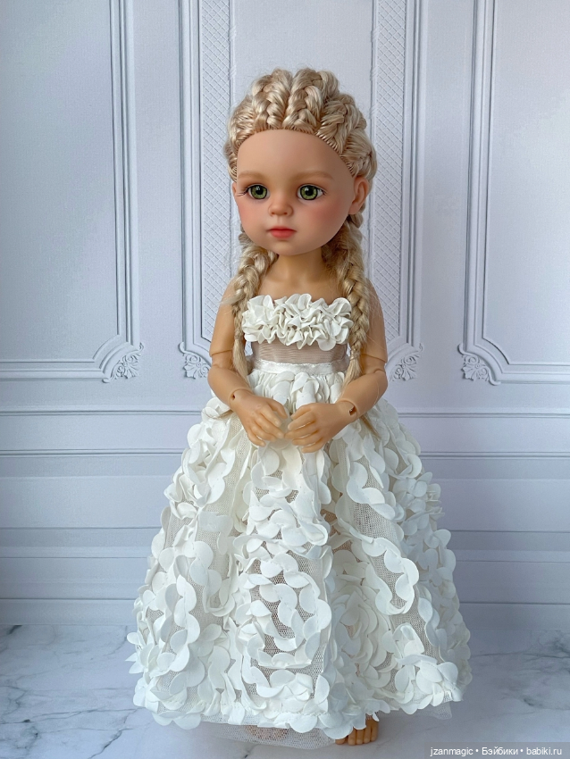 Айя на балу дебютанток — ООАК Paola Reina (Паола Рейна) и испанских кукол: перерисовка (фото 4)