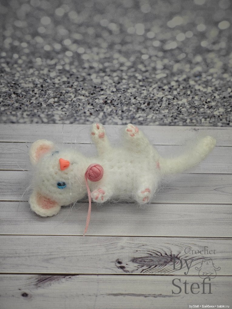 Шкодный котёнок — Вязаные игрушки и амигуруми: крючком (фото 3)