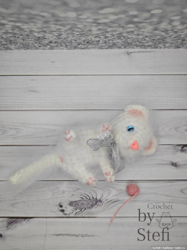 Шкодный котёнок — Вязаные игрушки и амигуруми: крючком
