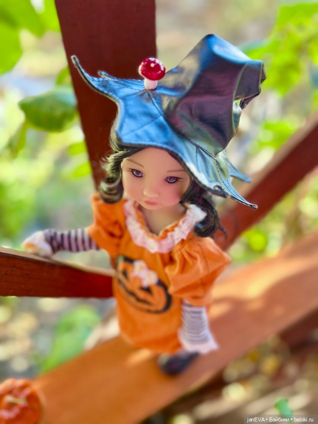 Ведьму вызывали — Куклы Ruby Red (Руби Ред) Fashion Friends: Siblies (фото 5)