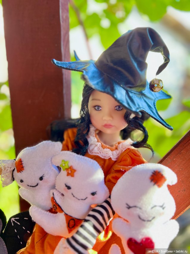Ведьму вызывали — Куклы Ruby Red (Руби Ред) Fashion Friends: Siblies (фото 6)