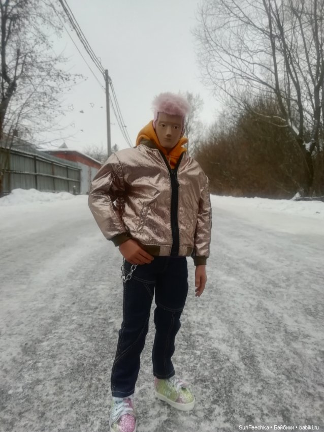 Нужна помощь советом. Требуется реставрация сколов краски на лице (фото 7)