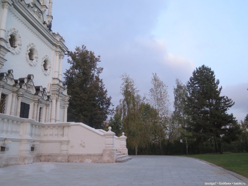 Кукла блогера Саши Спилберг и вечер в Москве