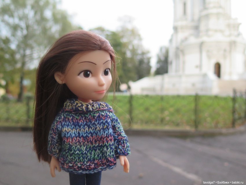 Кукла блогера Саши Спилберг и вечер в Москве