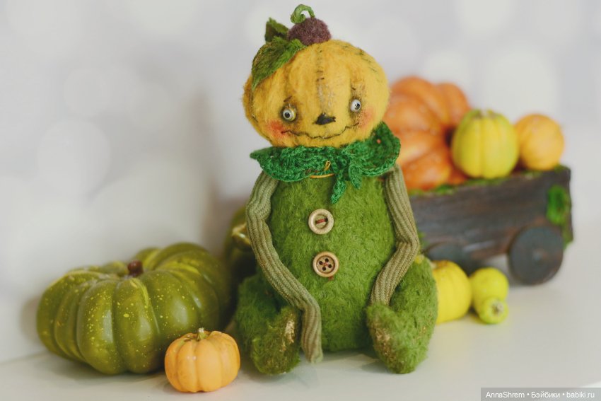 Игрушки-тыковки 2024 — Текстильные игрушки и примитивы: кофейные