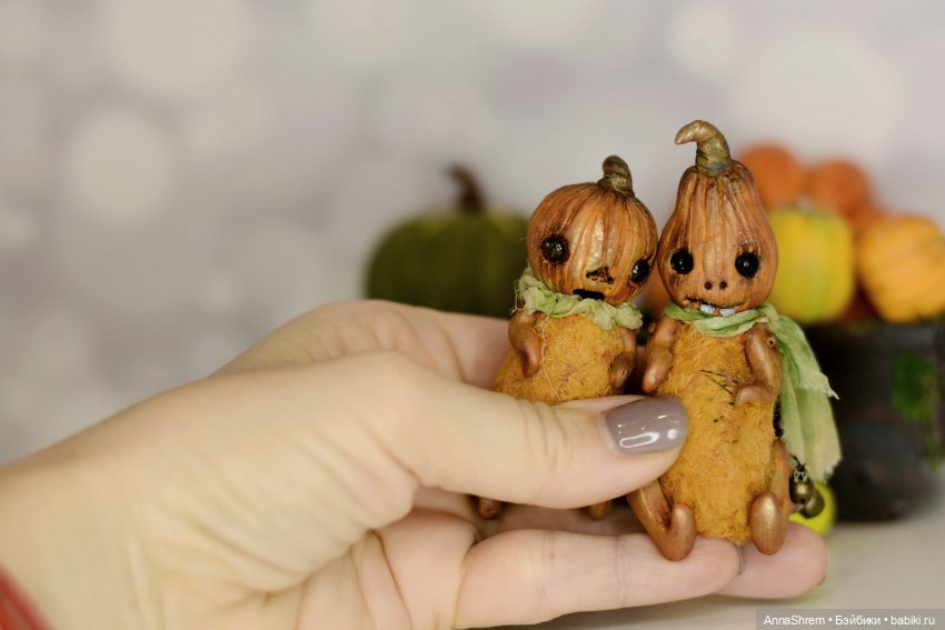Игрушки-тыковки 2024 — Текстильные игрушки и примитивы: кофейные (фото 8)