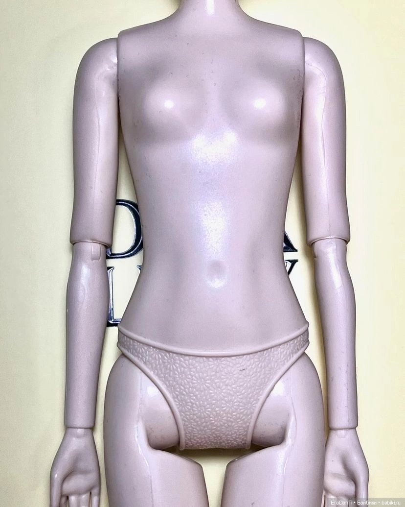 Дефа Люси/Defa Lucy - первые фото нюд (фото 4)