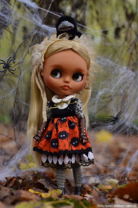 Девочка, которая застряла в паутине (фото 3)