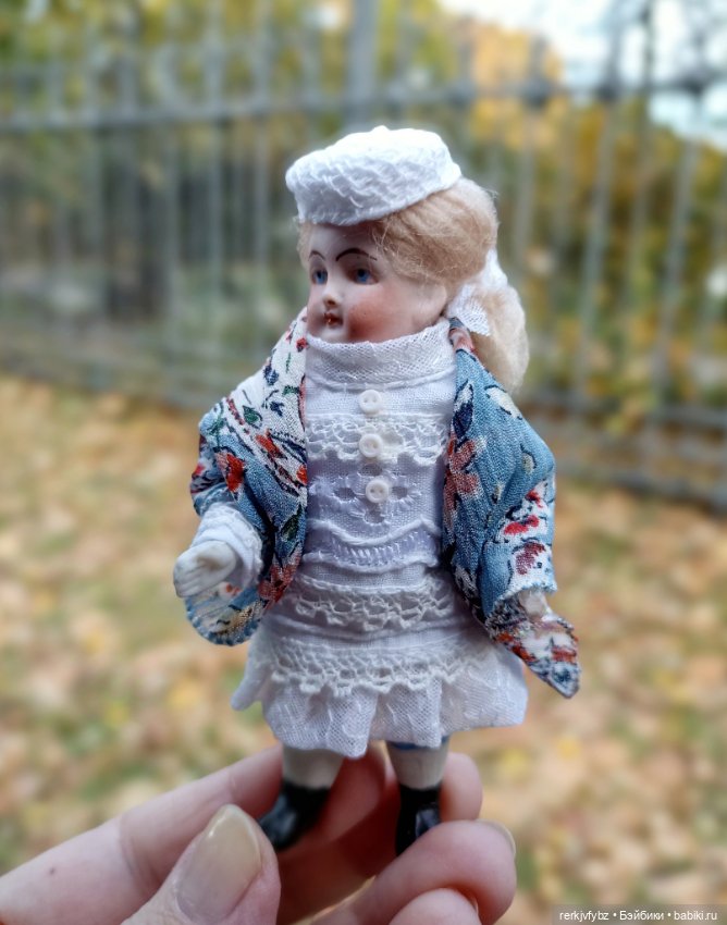 Сто лет в ладошке — Антикварные куклы Mignonette (Миньонетта): карманные (фото 3)