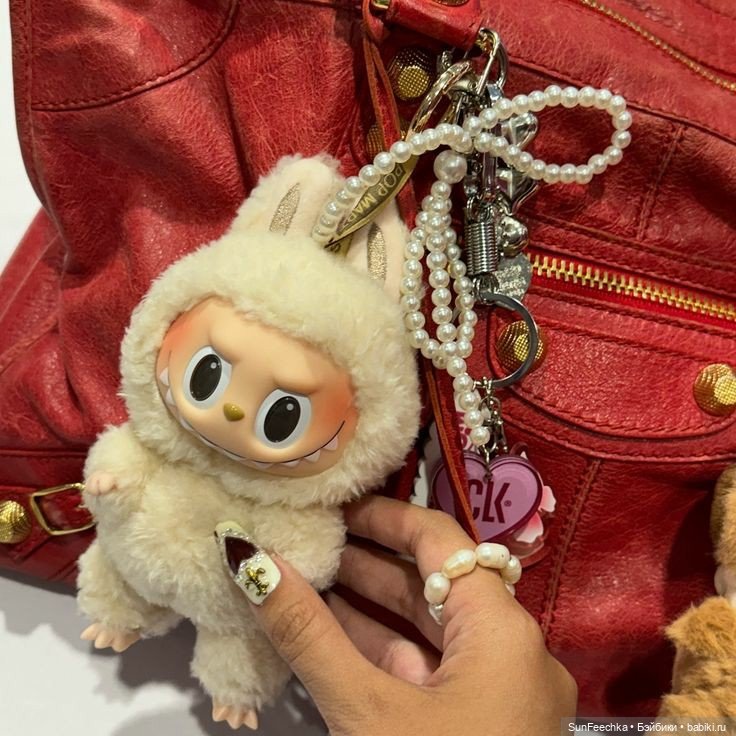 И снова Лабубу (Labubu) — Игрушки Labubu (Лабубу) и The Monsters: Pop Mart (фото 7)