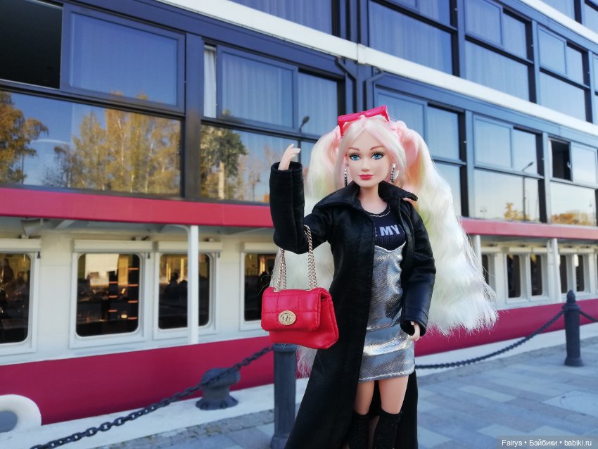 Красные сапожки, стройные ножки (фото 2)