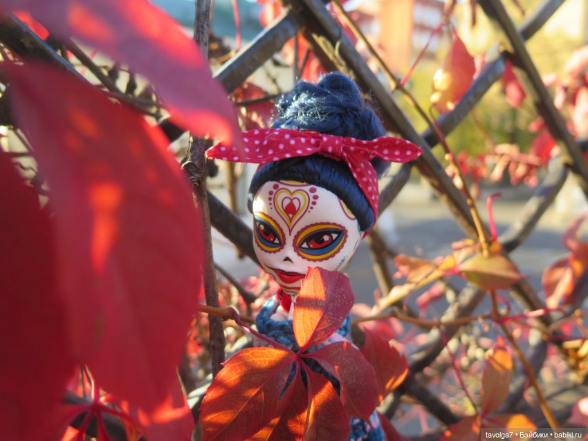 Catrinas Underworld и огненная осень