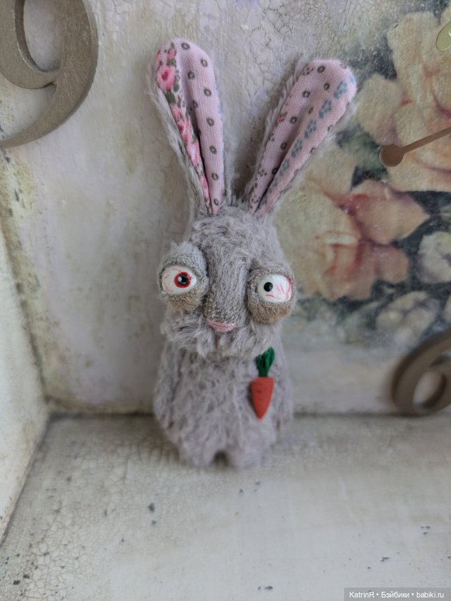 Крейзи брошки. Задолбайцы. Невысыпайцы)