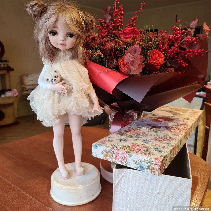 Продолжаю показывать жителей моего дома