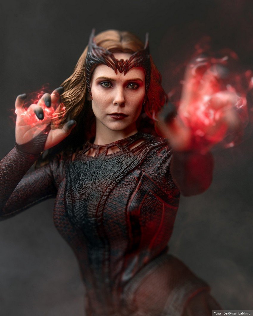Фигурка Алой Ведьмы - Hot Toys (фото 7)