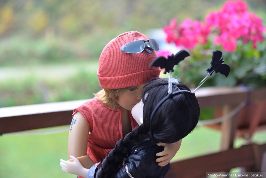 Любовный треугольник — Куклы Ruby Red (Руби Ред) Fashion Friends: Siblies