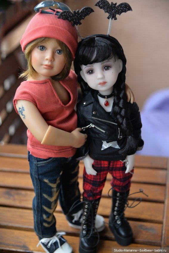 Любовный треугольник — Куклы Ruby Red (Руби Ред) Fashion Friends: Siblies (фото 6)