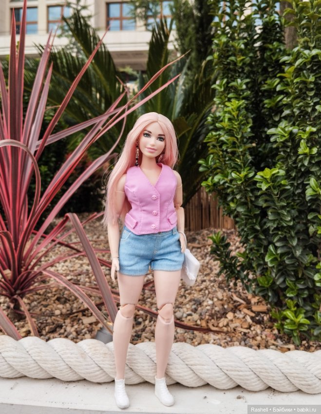 Лето 2024 с Гердочкой. Часть 5 Кремль и пальмы (фото 2)