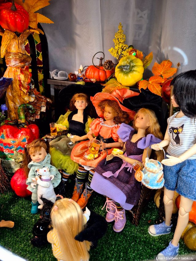 Три очень милых ведьмочки