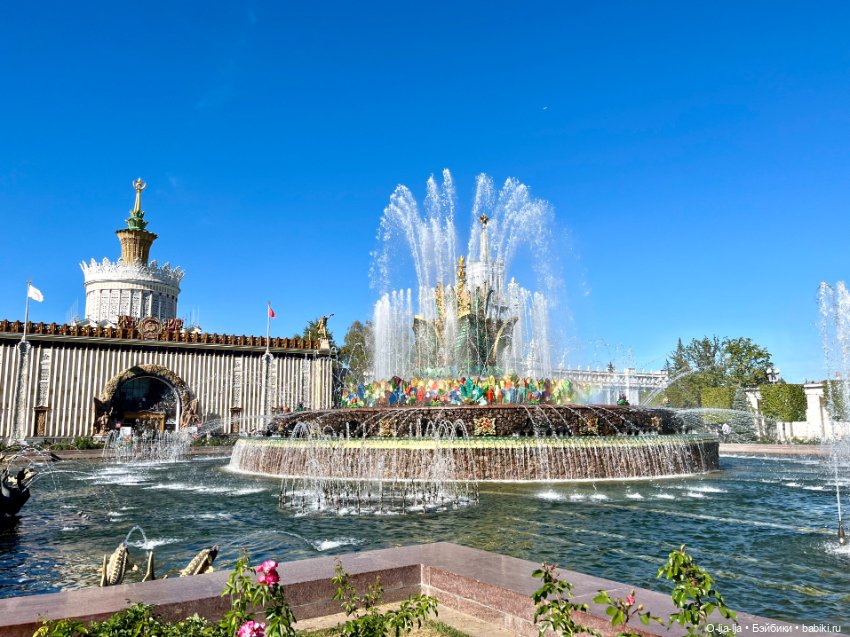 Прогулки по Питеру и Москве