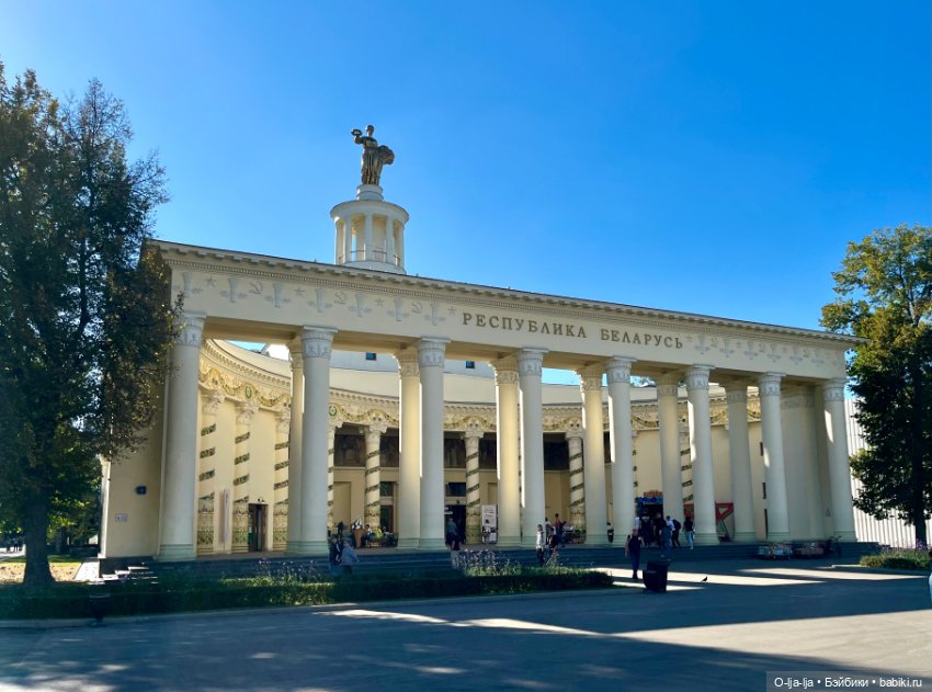 Прогулки по Питеру и Москве