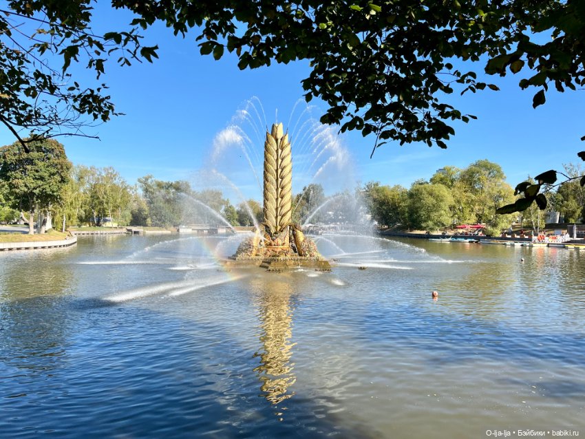 Прогулки по Питеру и Москве