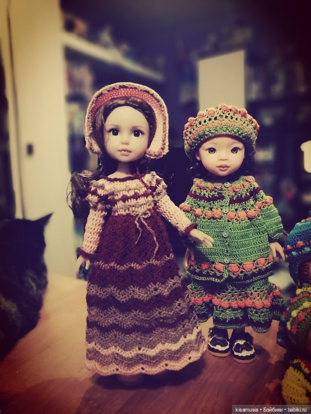 Немного уюта, кукол и вязаных нарядов