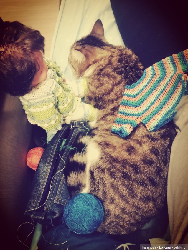 Немного уюта, кукол и вязаных нарядов (фото 9)