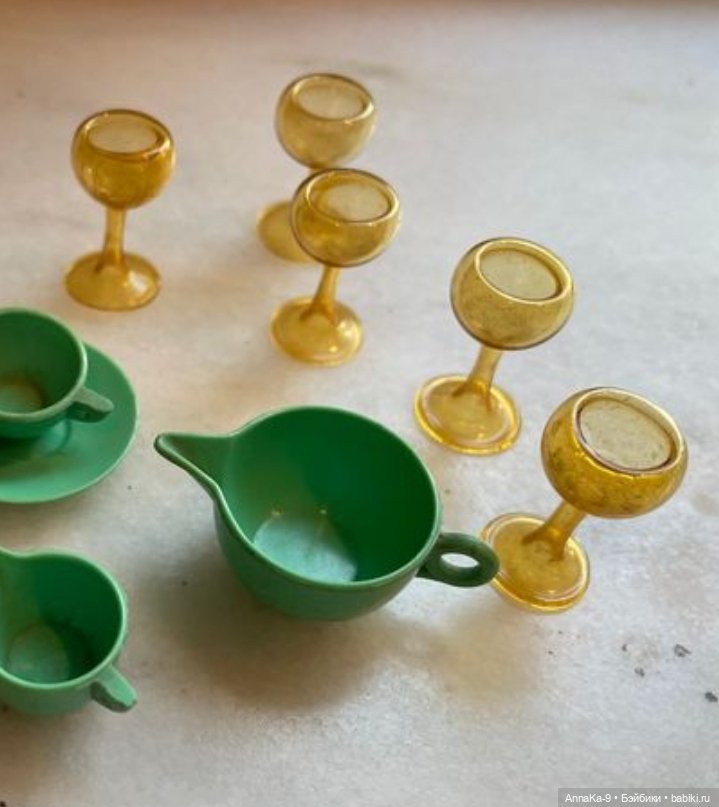 Фотоподборка антикварного стекла с аукционов (фото 6)