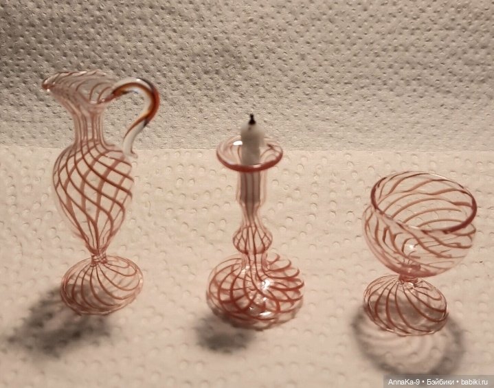 Фотоподборка антикварного стекла с аукционов