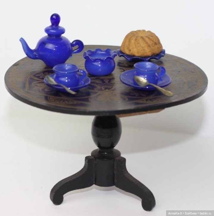 Фотоподборка антикварного стекла с аукционов