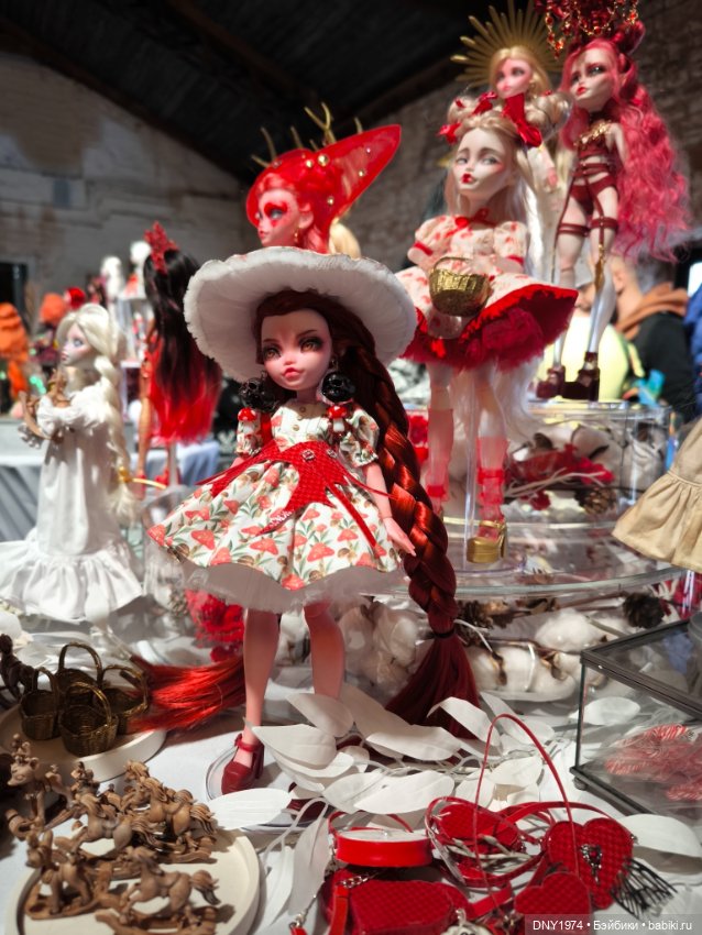 Долл маркет, третий этаж — Выставки кукол и мишек Тедди: фоторепортажи (фото 2)