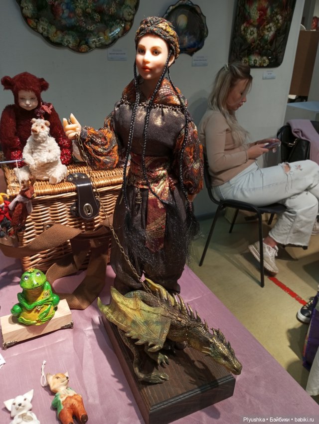 Выставка авторских кукол и игрушек "Суок" в Мытищах