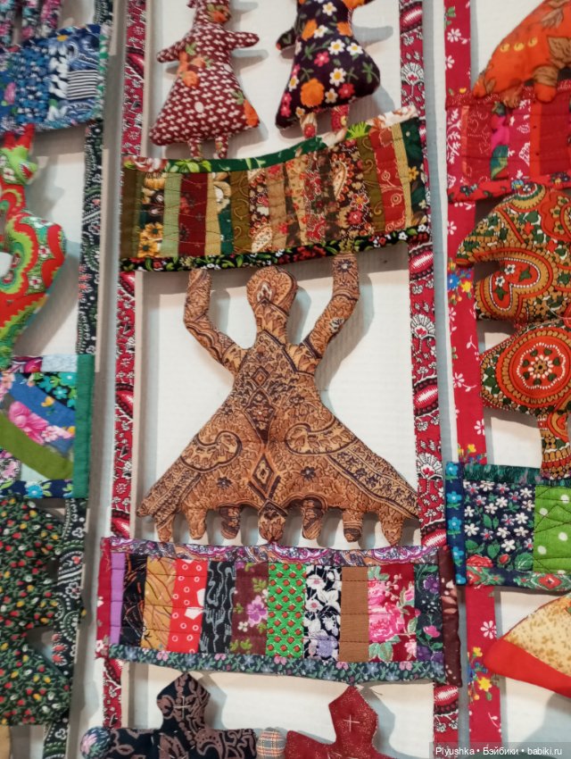 Выставка традиционных тряпичных кукол