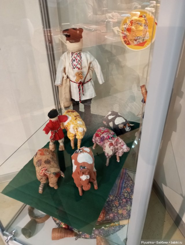 Выставка традиционных тряпичных кукол