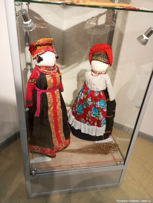 Выставка традиционных тряпичных кукол