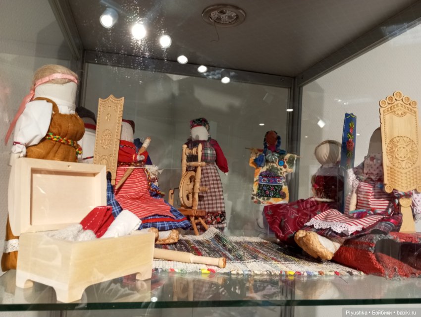 Выставка традиционных тряпичных кукол